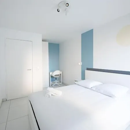 Beautiful 2 Bedroom 40 Min From Paris 公寓 Courcouronnes